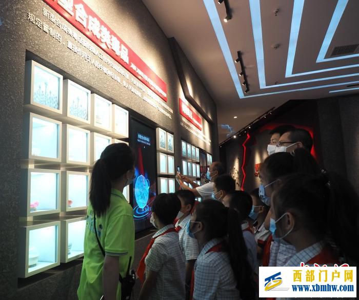 广西禁毒教育基地科技感满满青少年沉浸式“体验”毒品危害(图1) 广西禁毒教育基地科技感满满青少年沉浸式“体验”毒品危害(图1)