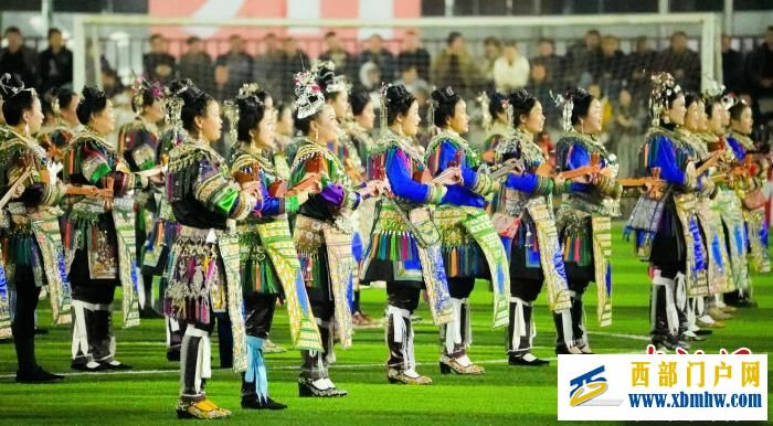 贵州榕江:打造“村超”2.0版本 全民共享“村超”流量(图2) 贵州榕江:打造“村超”2.0版本 全民共享“村超”流量(图2)